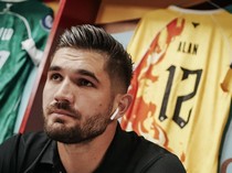 Kata Kiper PSS Alan Bernardon Usai Komunikasi Antarpemain Disorot Pelatih