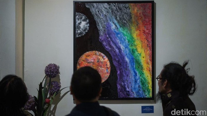 Jakarta Illustration Visual Art (JIVA) menggelar pameran seni kontemporer bertajuk Harmony In Diversity. Pameran tersebut menampilkan 27 karya dari 12 seniman.