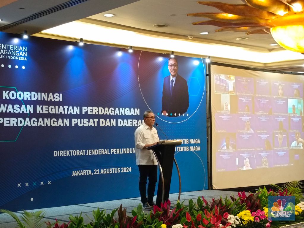 Menteri Perdagangan Zulkifli Hasan saat membuka Forum Koordinasi Penyidik Pegawai Negeri Sipil (PPNS) Perdagangan Pusat dan Daerah di Jakarta, Rabu (21/8/2024). (CNBC Indonesia/Martyasari Rizky)
