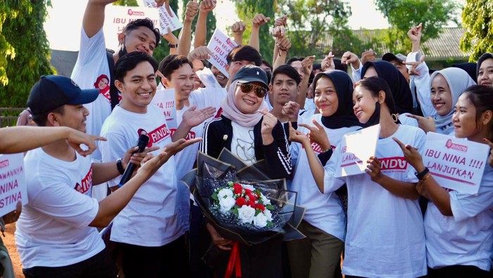 Milenial Indramayu mendukung Nina Agustina di Pilbup Indramayu. Nina mengapresiasi dukungan yang diberikan Relawan Milenial Nina Indramayu (Rindu) itu. (dok Istimewa)