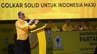 Momen Bahlil Lahadalia Resmi Jabat Ketum Golkar