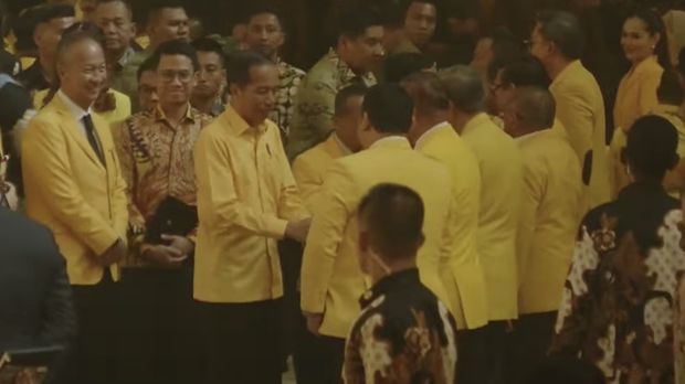 Presiden Joko Widodo saat menghadiri penutupan Munas XI Partai Golkar 2024 di Jakarta, Rabu (21/8/2024). (YouTube/Golkar Indonesia)