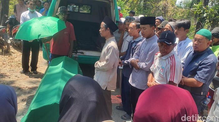 Misteri Tragedi Jenazah Bu Karni: Hilangnya Separuh Tubuh Saat Dimakamkan