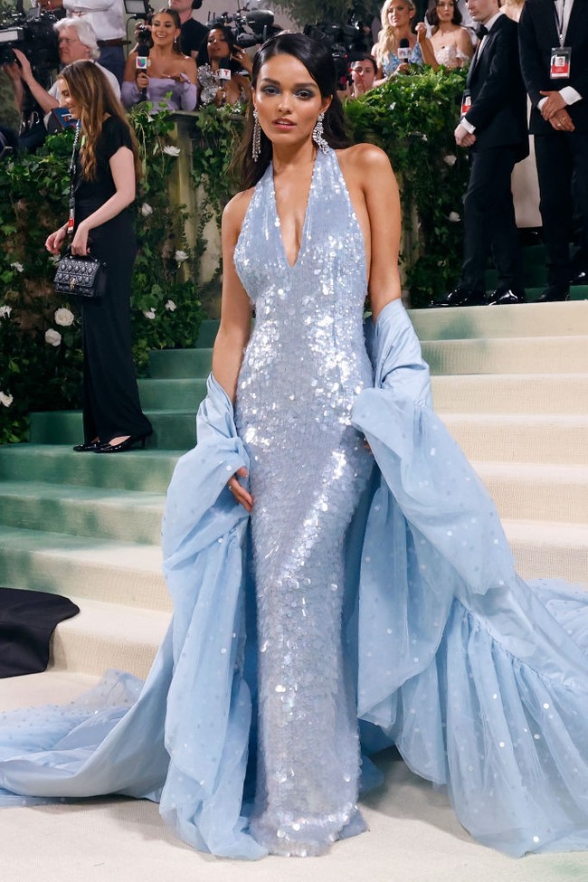 Dia mencap alur ceritanya ‘aneh, sambil merujuk pada karakter Pangeran sebagai penguntit dan menyarankan pembuatan ulang film tersebut harus menyertakan adegan bahwa setiap ciuman dalam dongeng terjadi atas dasar suka sama suka. Foto: Getty Images/Taylor Hill