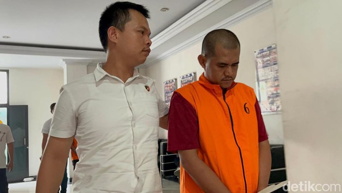 Seorang pria menyebarkan video syur mantan istrinya gegara kesal sudah punya kekasih