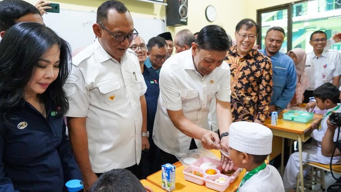 Simulasi program Makan Bergizi Gratis di Cilegon.