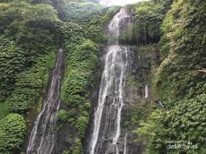 Segarnya Banyumala, si Air Terjun Kembar di Bali Utara