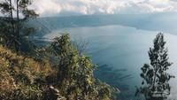 Pemandangan saat mendaki. Terobati kan lelah kamu?
