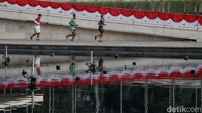 Ruang terbuka hijau (RTH) Jakarta hingga kini baru mencapai 5,21 persen. Pemprov pun terus berupaya mencapai target RTH sebesar 30 persen dari luas wilayah.
