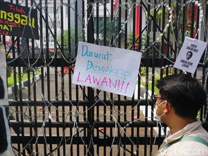 4 Fakta Aksi Tolak RUU Pilkada di Jawa Barat