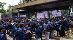 Gerbang Pancasila DPR Juga Digeruduk Massa Tolak Revisi UU Pilkada