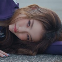 Sejak bergabung dengan THEBLACKLABEL pada tahun 2018, Ella Gross mendapat kesempatan untuk memulai debut di kancah Hollywood. Dia telah membintangi sejumlah film seperti Malibu Rescue, Heathers, dan Star Trek: Picard. Foto: dok. THEBLACKLABEL