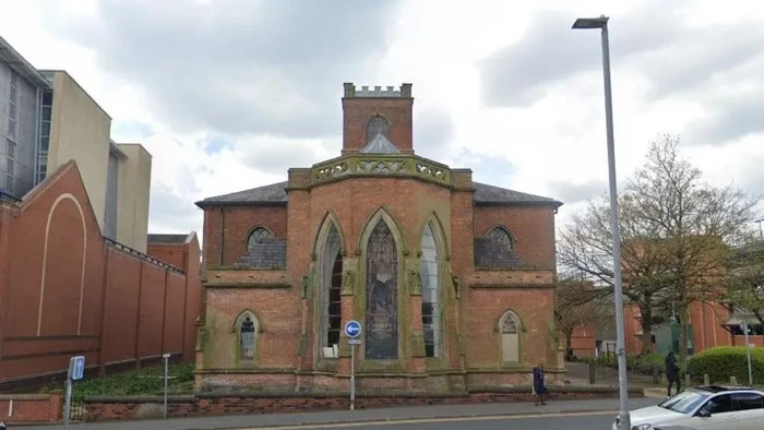 Gereja St. John di Inggris yang akan diubah menjadi masjid.