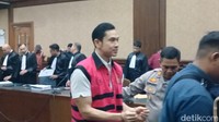 Pada sidang kali ini muncul nama petinggi Polri yakni Direktur Tindak Pidana Narkoba Bareskrim Polri, Brigjen Mukti Juharsa.