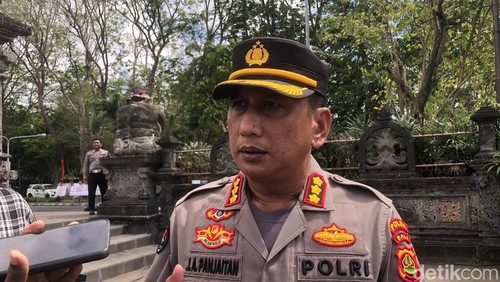 Kabid Humas Polda Bali Kombes Jansen Avitus Panjaitan saat ditemui wartawan di Lapangan Puputan Margarana Monumen Bajra Sandhi, Denpasar, Kamis (22/8/2024). (Aryo Mahendro/detikBali)