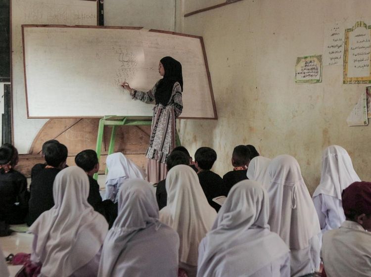 Kasihan, 40 Siswa SD di Sukabumi Belajar di Musala