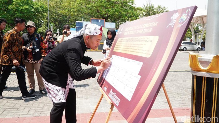 Ketua KPU Lamongan saat peluncuran Maskot Pilbup Lamongan 2024.
