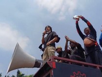 Bintang Emon dari Atas Mobil Komando Tolak Revisi UU Pilkada: Lawan!