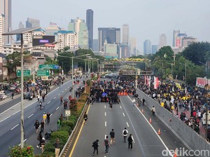 3 Gerbang Tol Dalam Kota Ditutup Sore Ini