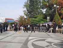 Massa Mahasiswa UGM Jogja Memanggil Tuntut Batalkan RUU Pilkada