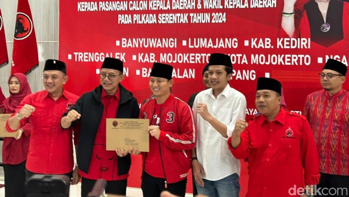 PDIP Jatim menyerahkan 10 rekom ke bacakada