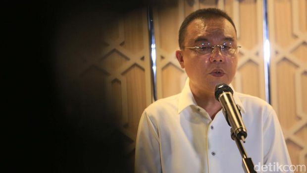Pimpinan DPR Sufmi Dasco Ahmad menegaskan revisi UU Pilkada batal. Dia menyebut putusan yang berlaku adalah Putusan MK Nomor 60 dan Nomor 70.