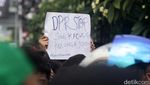 Aksi Mahasiswa Demo di DPR