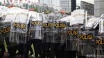 Potret Massa Aksi Jebol Pagar Gedung DPR