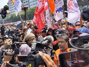 Buruh Desak DPR Patuhi Putusan MK: Jangan Tantang Keberanian Rakyat!