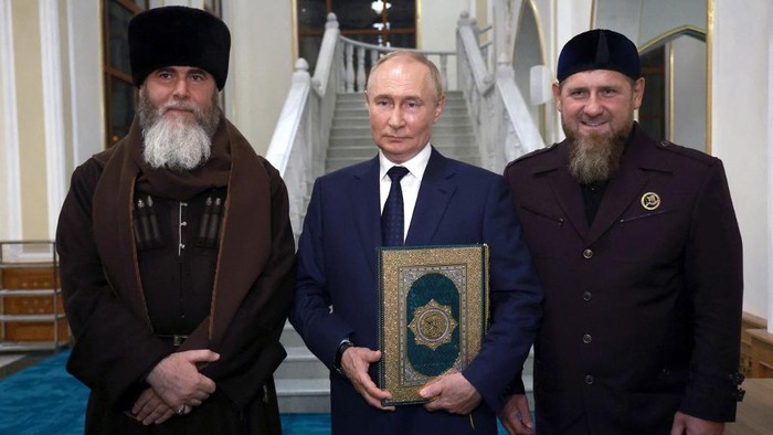 Putin Tunjukkan Penghargaan terhadap Islam dalam Kunjungan ke Chechnya