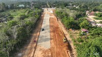 Berdasarkan rencana struktur dan fasilitasnya, Jalan Tol Seksi IA BetungTungkal Jaya akan dilengkapi dengan 2 Underpass, 9 Overpass, 2 Box Traffic, 52 Box Culvert, serta 1 Interchange.  