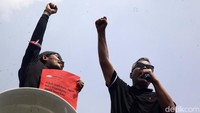 Cing Abdel ikut berorasi menolak Revisi UU Pilkada.