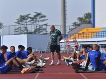 Pelatih Persib Tak Pasang Target Ambisius di ACL 2