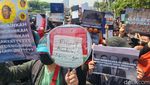 Suara-suara Rakyat Ramaikan Demo di Depan Gedung DPR
