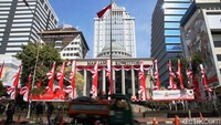 Suasana terlihat sepi sekitar pukul 09.30 WIB. Massa aksi belum terlihat datang, hanya awak media yang sudah berada di lokasi.