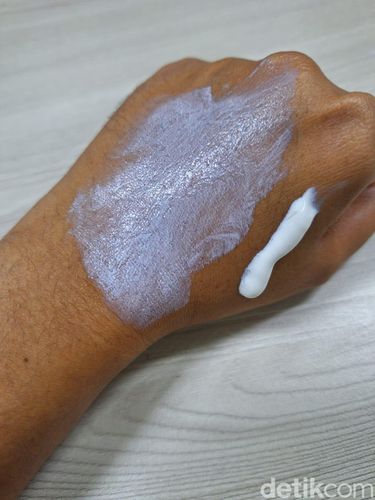 Sunscreen Kulit Sensitif dan Berjerawat.