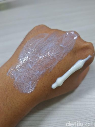 Sunscreen Kulit Sensitif dan Berjerawat.