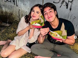 Go Public! Gaya El Rumi dan Syifa Hadju Pamer Kemesraan Makan Lesehan
