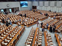 Video Rapat Paripurna Pengesahan Revisi UU Pilkada Hari Ini Ditunda