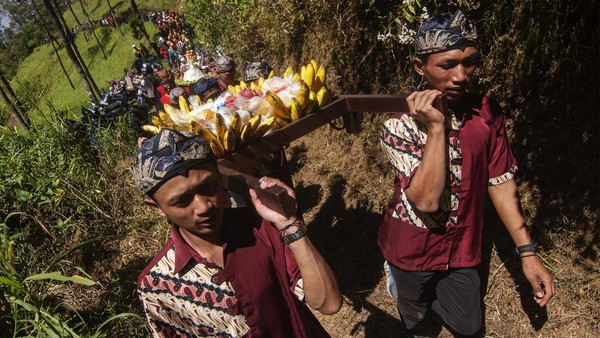 Melihat Tradisi Ungkapan Syukur Atas Melimpahnya Air di Lereng Merbabu