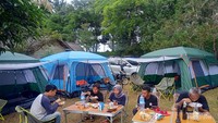 Glamping di Bukit Cendana.