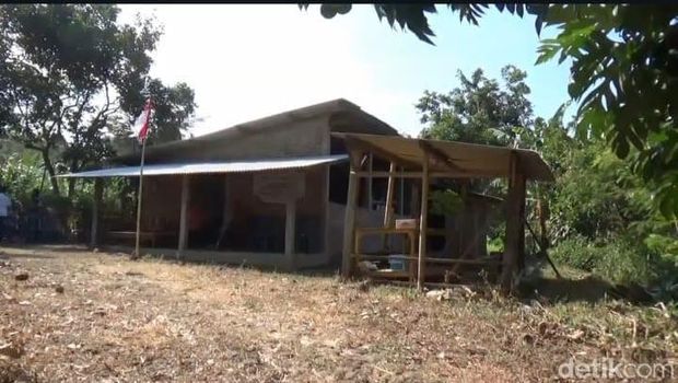 Veteran di Magetan tinggal seatap dengan sapi peliharaannya