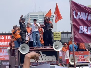 Putrinya Orasi dari Mobil Komando, Wanda Hamidah Bersuara di Gedung MK