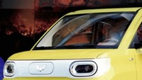 Wuling Hongguang Mini EV youth edition menggunakan motor listrik dengan tenaga 30 kW dan torsi 92 Nm. Kecepatan maksimumnya masih dibatasi pada 100 km/jam, dan tidak ada perkiraan waktu untuk mencapai kecepatan tersebut. Foto: Doc. Wuling.
