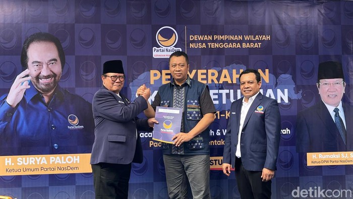 Zulkieflimansyah saat menerima rekomendasi di Kantor DPW NasDem NTB pada Kamis (22/8/2024).