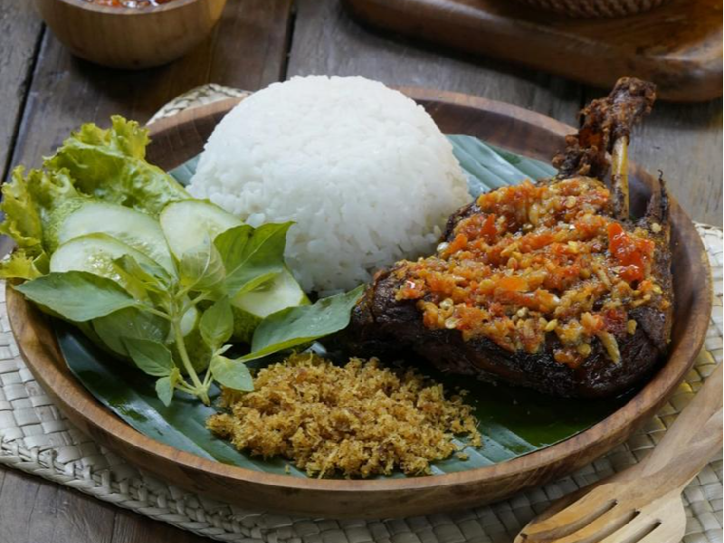 10 Bebek Goreng dan Bakar Enak di Jakarta, Wajib Dicoba!