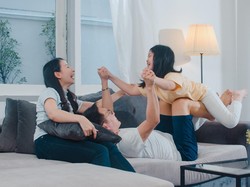 Tips Memilih Warna Lampu untuk Ciptakan Suasana Rumah Nyaman & Fungsional