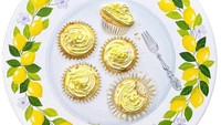 Lukisan cupcake lemon ini memberi kesan asam dan menyegarkan yang bikin ngiler. Namun ingat ya ini hanya lukisan sehingga tidak bisa dimakan! Foto: Bored Panda