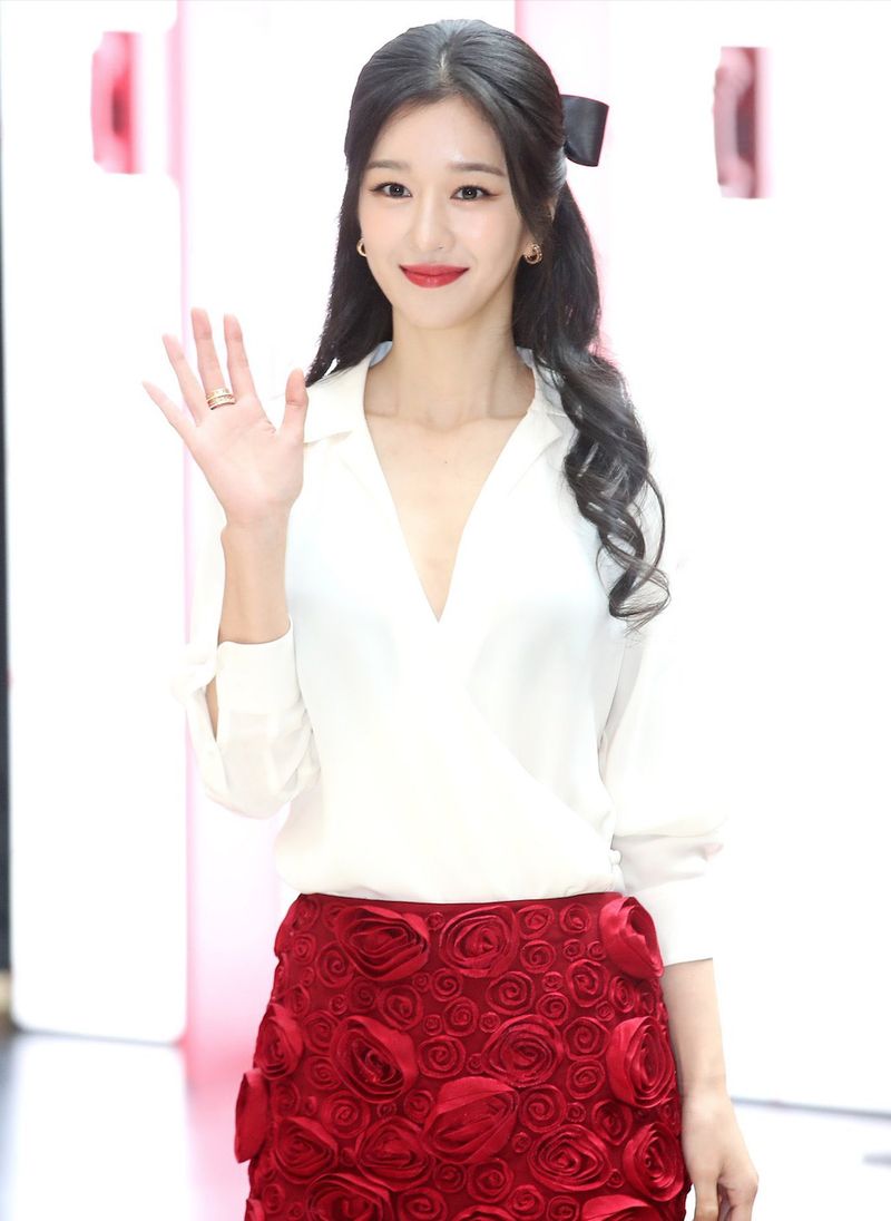 Cantiknya Seo Ye Ji Comeback Usai 2 Tahun Menghilang, Terseret Skandal