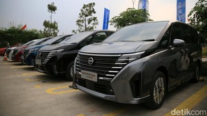Deretan Mobil Ini Menemui Pembeli Pertamanya